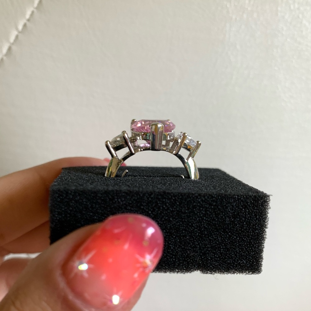 Pink Heart Ring - Picture 4 of 12
